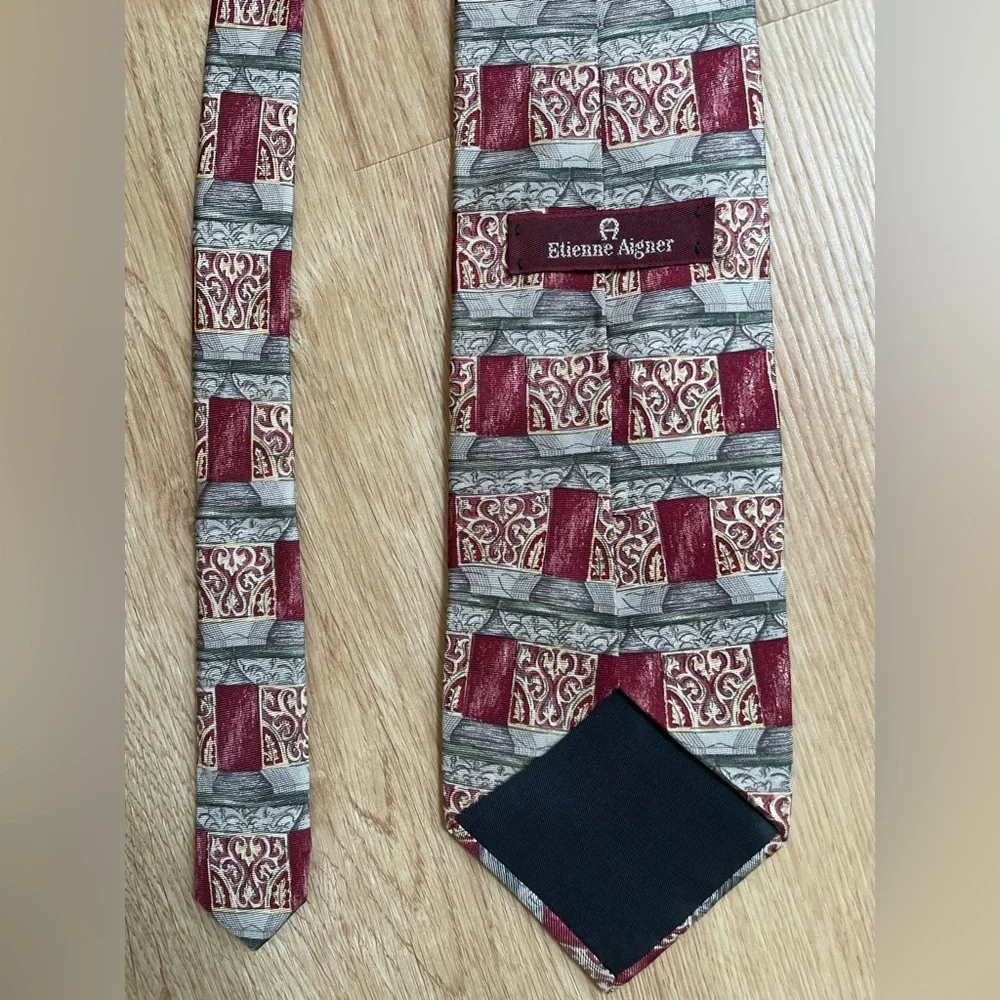 Etienne Aigner 100% silk tie burgundy red vintage